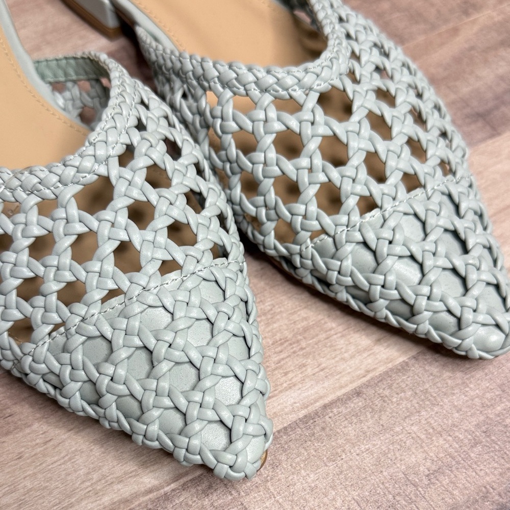 NWOT Cushionaire Behold Vegan Woven Mule - Size 9 fits like an 8 - Picture 3 of 6